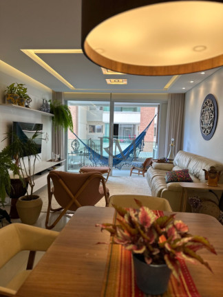 Imagem Apartamento com 3 Quartos à Venda, 121 m² em Centro - Florianópolis Imagem Apartamento com 3 Quartos à Venda, 121 m² em Centro - Florianópolis