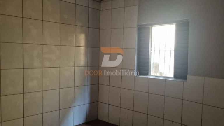 Imagem Casa com 2 Quartos à Venda, 250 m² em Taboão - Diadema