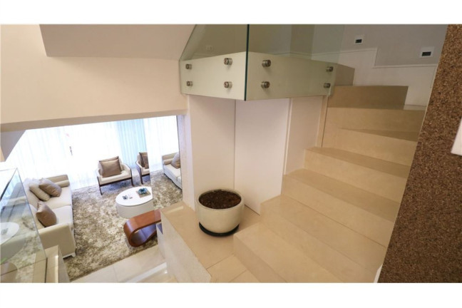Imagem Casa com 4 Quartos à Venda,  em Paraíso Do Morumbi - São Paulo