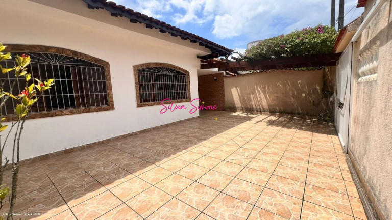 Imagem Casa com 3 Quartos à Venda, 252 m² em Caiçara - Praia Grande Imagem Casa com 3 Quartos à Venda, 252 m² em Caiçara - Praia Grande