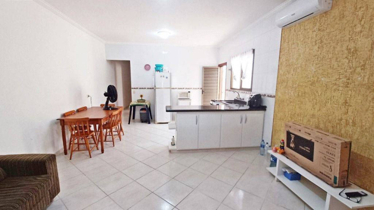 Imagem Casa com 2 Quartos à Venda, 140 m² em Real - Praia Grande Imagem Casa com 2 Quartos à Venda, 140 m² em Real - Praia Grande