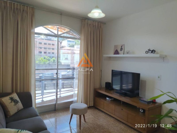 Imagem Casa com 2 Quartos à Venda, 75 m²