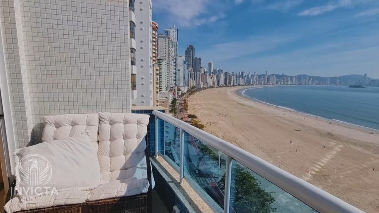 Imagem Apartamento com 3 Quartos à Venda, 260 m² em Barra Sul - Balneário Camboriú Imagem Apartamento com 3 Quartos à Venda, 260 m² em Barra Sul - Balneário Camboriú