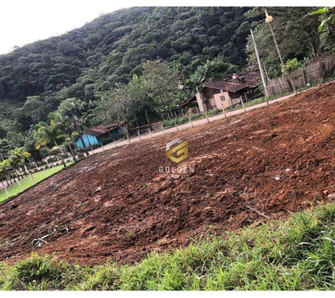Terreno à Venda, 935 m² em Terra Nova - Tijucas