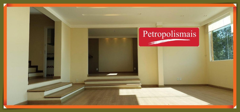 Imagem Casa com 4 Quartos à Venda, 430 m² em Castelanea - Petrópolis Imagem Casa com 4 Quartos à Venda, 430 m² em Castelanea - Petrópolis