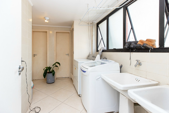 Imagem Apartamento com 4 Quartos à Venda, 200 m² em Moema - São Paulo Imagem Apartamento com 4 Quartos à Venda, 200 m² em Moema - São Paulo