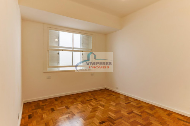 Imagem Apartamento com 3 Quartos à Venda, 110 m² em Lagoa - Rio De Janeiro Imagem Apartamento com 3 Quartos à Venda, 110 m² em Lagoa - Rio De Janeiro