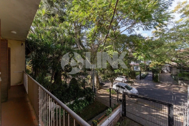 Imagem Casa com 3 Quartos à Venda, 300 m² em Petrópolis - Porto Alegre