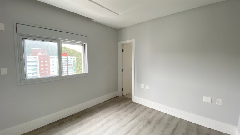 Imagem Apartamento com 3 Quartos à Venda, 133 m² em Pioneiros - Balneário Camboriú