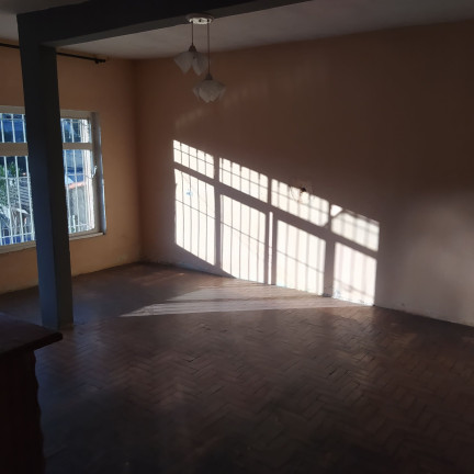 Imagem Casa com 3 Quartos à Venda, 237 m² em Serpa - Caieiras