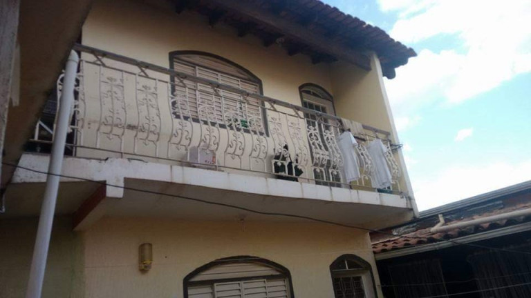 Imagem Sobrado com 7 Quartos à Venda, 360 m² em Taguatinga Norte - Taguatinga