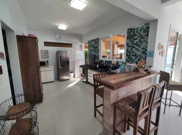 Imagem Casa com 4 Quartos à Venda, 450 m² em Horto Florestal - Ubatuba