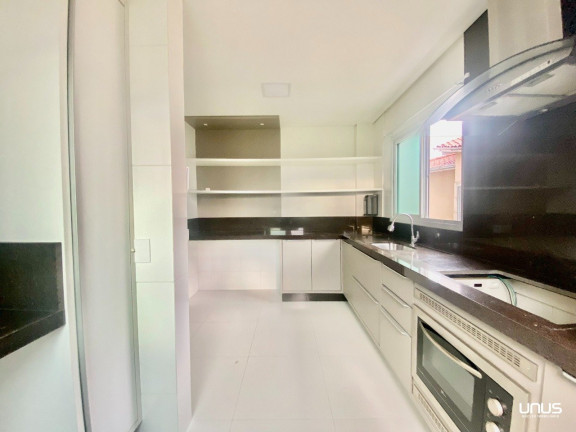 Imagem Apartamento com 3 Quartos à Venda, 102 m² em Centro - Biguaçu