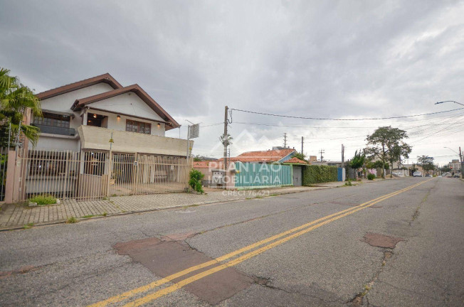 Imagem Casa com 4 Quartos à Venda, em Pinheirinho - Curitiba Imagem Casa com 4 Quartos à Venda, em Pinheirinho - Curitiba