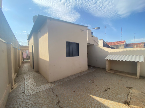 Imagem Casa com 2 Quartos à Venda, 447 m² em Centro - Tatuí