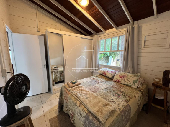 Imagem Casa com 4 Quartos à Venda, 150 m² em São João Do Rio Vermelho - Florianópolis