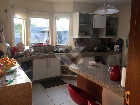 Imagem Casa com 4 Quartos à Venda, 240 m² em Dom Bosco - Itajaí Imagem Casa com 4 Quartos à Venda, 240 m² em Dom Bosco - Itajaí