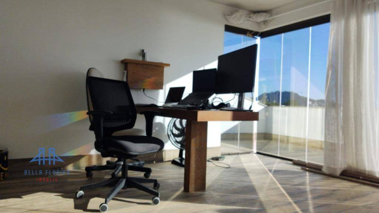 Imagem Casa com 4 Quartos à Venda, 450 m² em João Paulo - Florianópolis Imagem Casa com 4 Quartos à Venda, 450 m² em João Paulo - Florianópolis