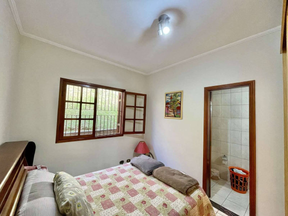 Imagem Casa com 3 Quartos à Venda, 321 m² em Chácara São João - Carapicuíba