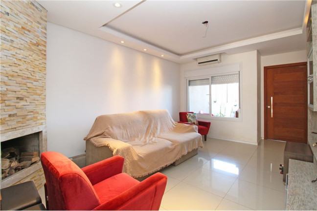 Imagem Casa com 3 Quartos à Venda,  em Guarujá - Porto Alegre