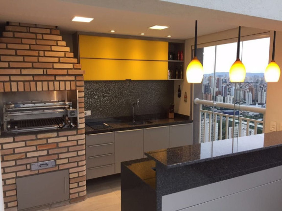 Imóvel com 3 Quartos à Venda, 232 m² em Vila Gumercindo - São Paulo