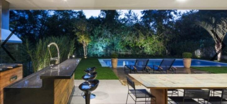 Casa com 5 Quartos à Venda, 730 m² em Alphaville - Barueri
