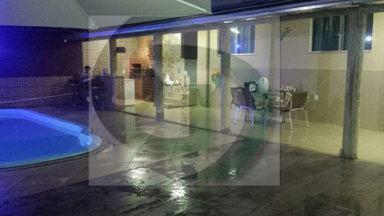 Imagem Casa com 4 Quartos à Venda, 200 m² Imagem Casa com 4 Quartos à Venda, 200 m²