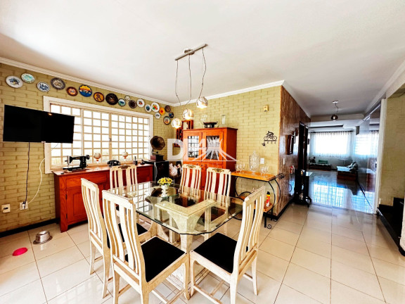Imagem Casa com 3 Quartos à Venda, 403 m² em Guará Ii - Brasília Imagem Casa com 3 Quartos à Venda, 403 m² em Guará Ii - Brasília