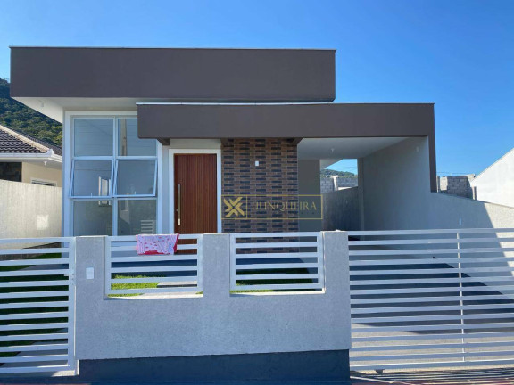 Casa com 3 Quartos à Venda, 93 m² em Forquilhas - São José