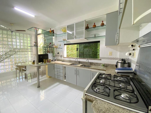 Imagem Casa com 4 Quartos à Venda, 355 m² em Piatã - Salvador Imagem Casa com 4 Quartos à Venda, 355 m² em Piatã - Salvador