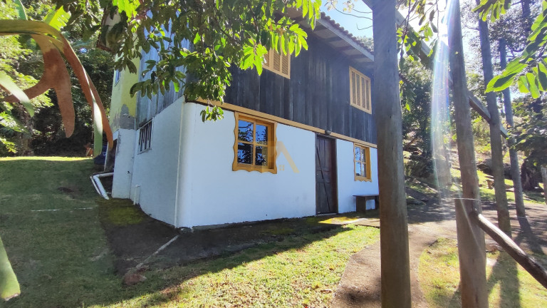 Imagem Imóvel com 3 Quartos à Venda, em Macacu - Garopaba Imagem Imóvel com 3 Quartos à Venda, em Macacu - Garopaba