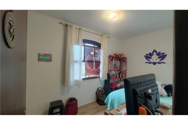 Imagem Casa com 1 Quarto à Venda, 207 m² em Vila Marari - São Paulo