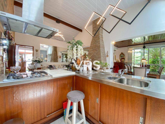 Imagem Casa com 4 Quartos à Venda, 250 m² em Golfe - Teresópolis