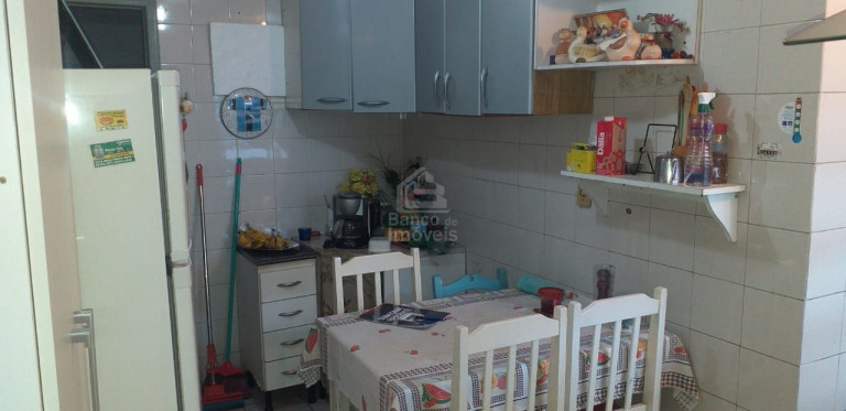 Imagem Casa com 4 Quartos à Venda, 213 m² em Juscelino Kubitschek - Santa Maria Imagem Casa com 4 Quartos à Venda, 213 m² em Juscelino Kubitschek - Santa Maria