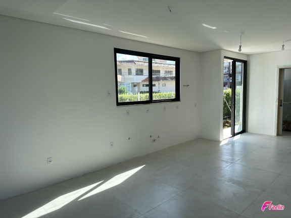 Imagem Casa de Condomínio com 4 Quartos à Venda, 288 m² em Cachoeira Do Bom Jesus - Florianópolis