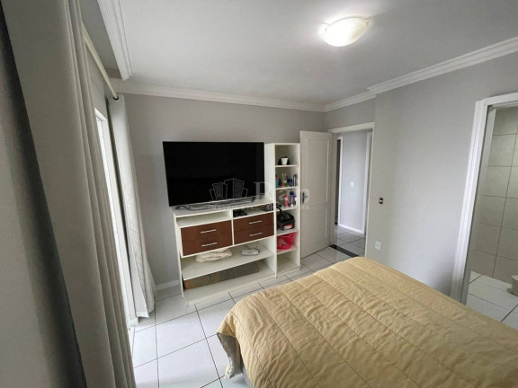 Imagem Apartamento com 3 Quartos à Venda, 110 m² em Centro - Balneário Camboriú Imagem Apartamento com 3 Quartos à Venda, 110 m² em Centro - Balneário Camboriú