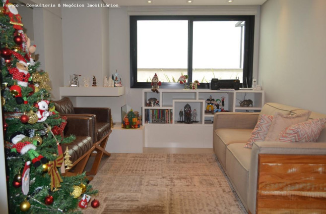 Imagem Casa de Condomínio com 3 Quartos à Venda, 250 m² em Alphaville - Santana De Parnaíba Imagem Casa de Condomínio com 3 Quartos à Venda, 250 m² em Alphaville - Santana De Parnaíba