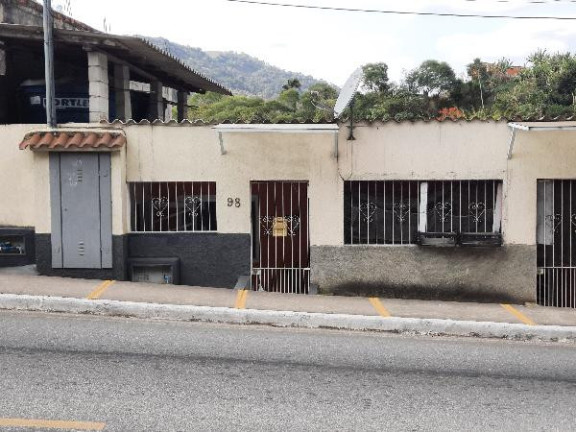 Casa com 1 Quarto à Venda, 168 m² em Riograndina - Nova Friburgo