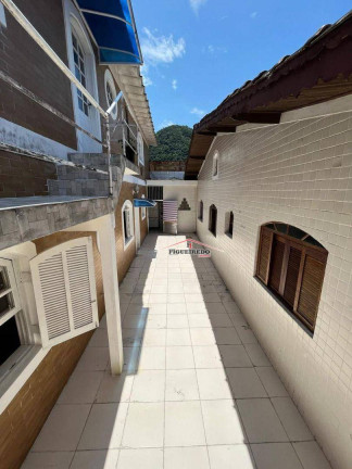 Imagem Casa com 6 Quartos à Venda, 175 m² em Canto Do Forte - Praia Grande
