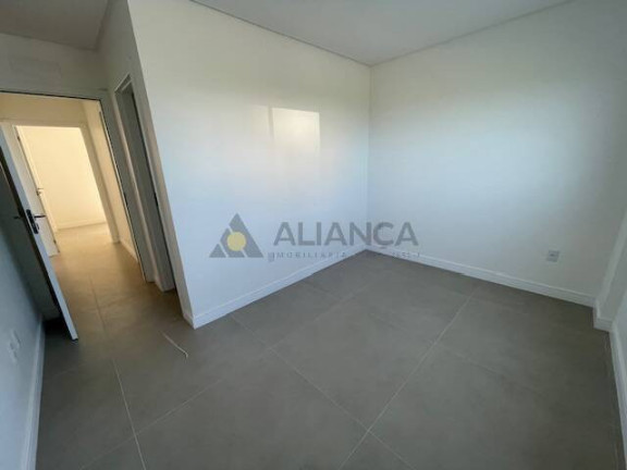Apartamento com 2 Quartos à Venda,  em Meia Praia - Navegantes