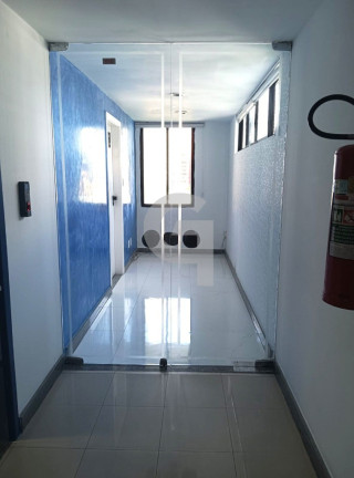 Imóvel Comercial à Venda, 45 m² em Stiep - Salvador