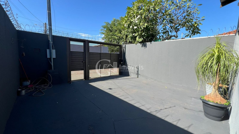 Imagem Casa com 3 Quartos à Venda, 75 m² em Jardim Presidente - Campo Grande Imagem Casa com 3 Quartos à Venda, 75 m² em Jardim Presidente - Campo Grande
