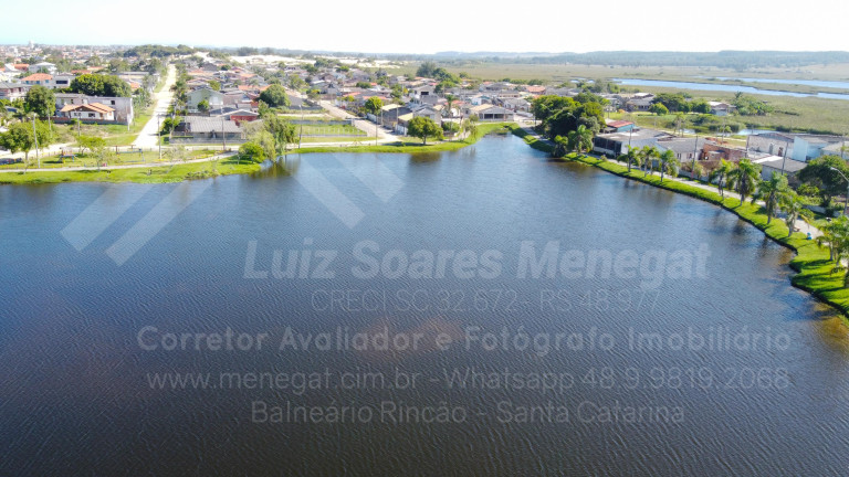 Imagem Casa com 13 Quartos à Venda, 510 m² em Centro - Balneário Rincão Imagem Casa com 13 Quartos à Venda, 510 m² em Centro - Balneário Rincão