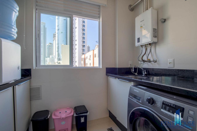 Imagem Apartamento com 3 Quartos à Venda, 137 m² em Centro - Balneário Camboriú Imagem Apartamento com 3 Quartos à Venda, 137 m² em Centro - Balneário Camboriú
