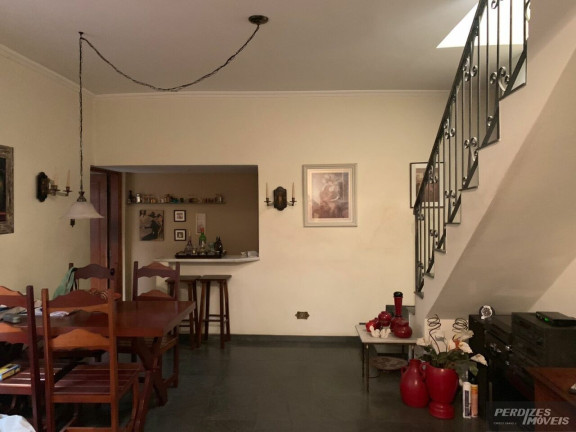 Imagem Casa com 4 Quartos à Venda, 400 m² em Sumaré - São Paulo Imagem Casa com 4 Quartos à Venda, 400 m² em Sumaré - São Paulo