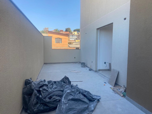Imagem Imóvel com 2 Quartos à Venda, 57 m² em Santa Terezinha - Belo Horizonte