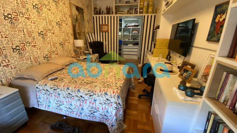Imagem Apartamento com 4 Quartos à Venda, 340 m² em Copacabana - Rio De Janeiro Imagem Apartamento com 4 Quartos à Venda, 340 m² em Copacabana - Rio De Janeiro