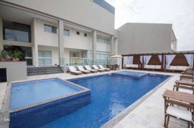 Imagem Apartamento com 3 Quartos para Alugar ou Temporada, 81 m² em Itacolomi - Balneário Piçarras