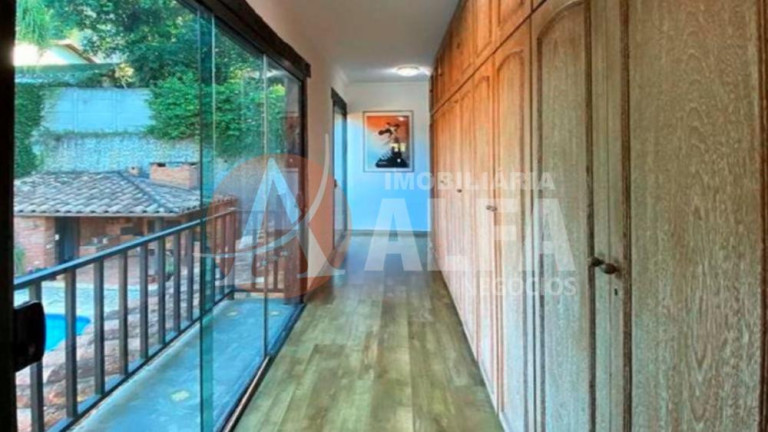 Imagem Casa com 3 Quartos à Venda, 553 m² em Chácara De La Rocca - Carapicuíba Imagem Casa com 3 Quartos à Venda, 553 m² em Chácara De La Rocca - Carapicuíba