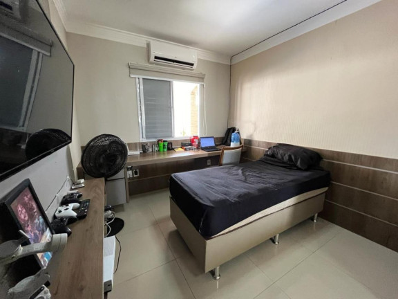 Imagem Casa com 3 Quartos à Venda, 167 m² em Jardim Imperial - Cuiabá